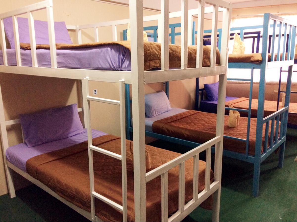 Changphuakgate Guesthouse เชียงใหม่ ภายนอก รูปภาพ