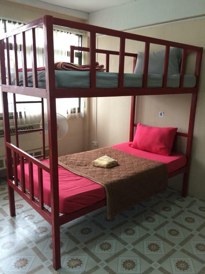 Changphuakgate Guesthouse เชียงใหม่ ภายนอก รูปภาพ