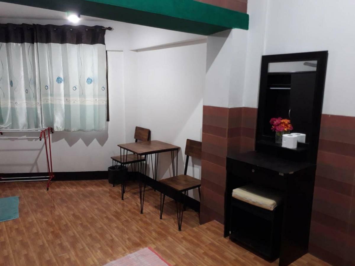 Changphuakgate Guesthouse เชียงใหม่ ภายนอก รูปภาพ