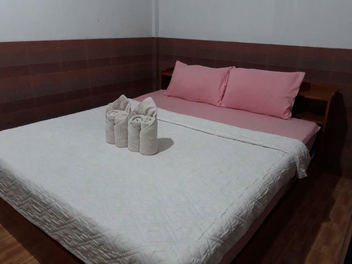 Changphuakgate Guesthouse เชียงใหม่ ภายนอก รูปภาพ